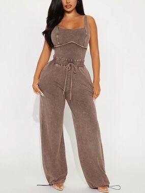 Fashion Nova Jumpsuit Size M